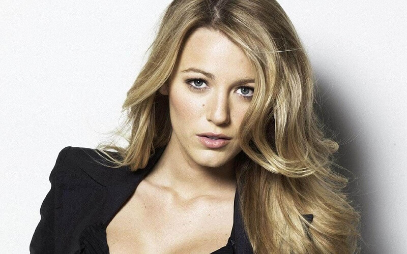 Blake Lively - Sexy Hollywood Actoress