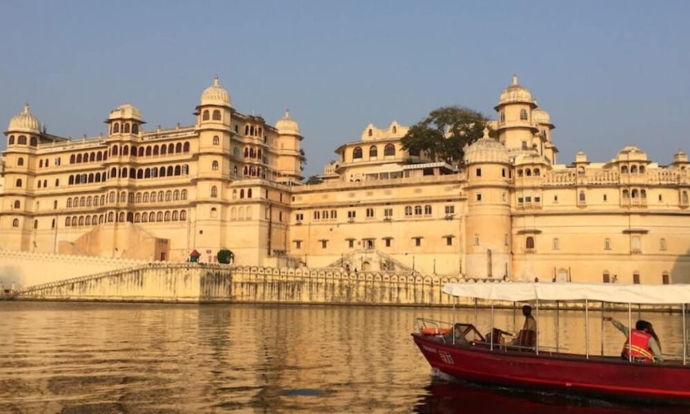 The 14 Amazing Places to Visit in Udaipur