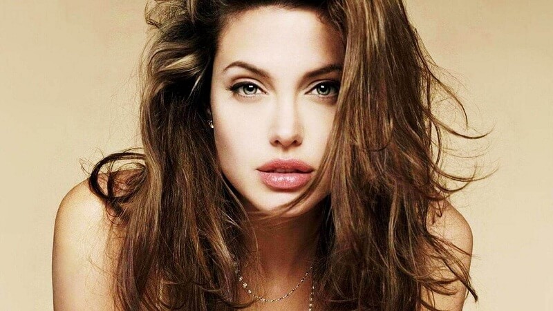 Angelina Jolie - Hottest Actress