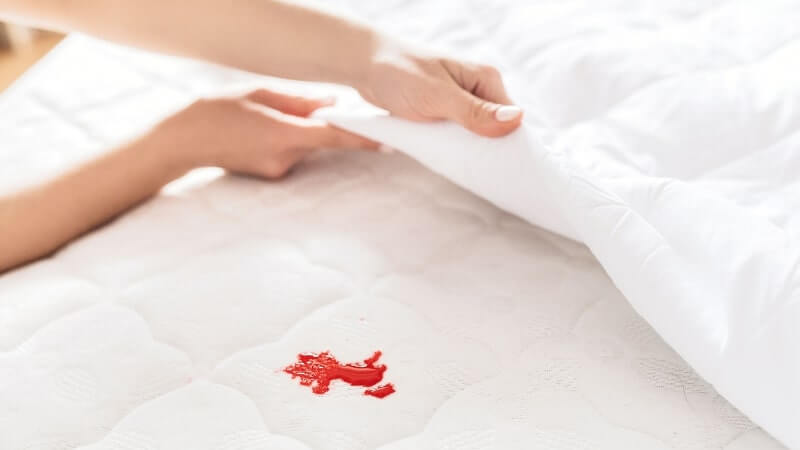 How to remove old blood stains from a mattress